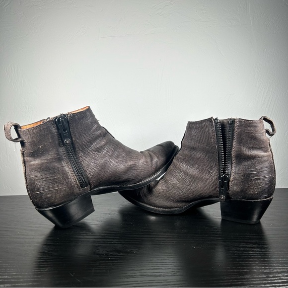 Frye Women's Sacha Moto Ankle Booties Black leather size 7.5 - Picture 7 of 7